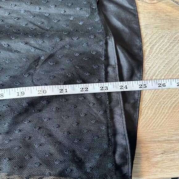 J. Crew Women's Ruffleneck top in clip dot Black XXL - Picture 11 of 11